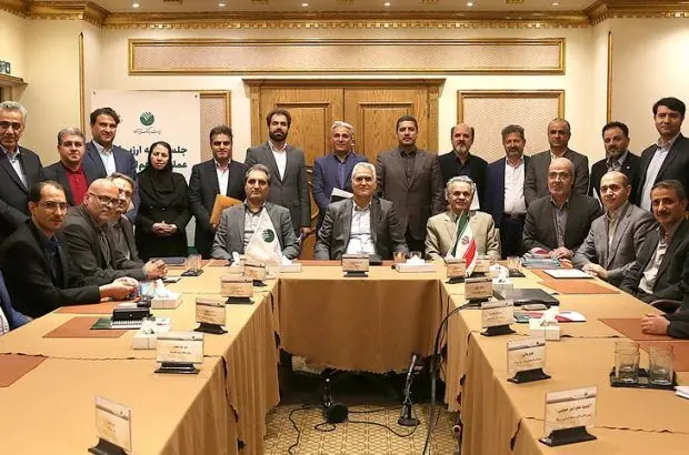 بهزاد شیری در جمع روسای شعب ممتاز بانک: «طرح حسنات» پست بانک ایران برای پرداخت تسهیلات با نرخ پایین در مناطق کم برخوردار اجرایی می‌شود
