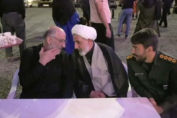 تقدیر سردار کریمی از خدمت رسانی شرکت پتروشیمی شازند به زائرین اربعین حسینی
