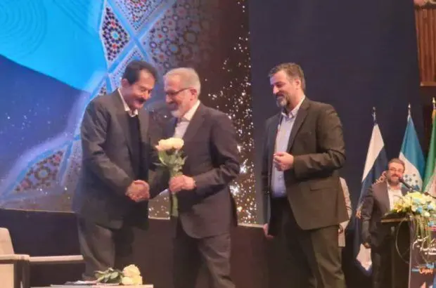 مدیرعامل بانک مسکن چهره برگزیده بانکی سال ۱۴۰۳ شد
