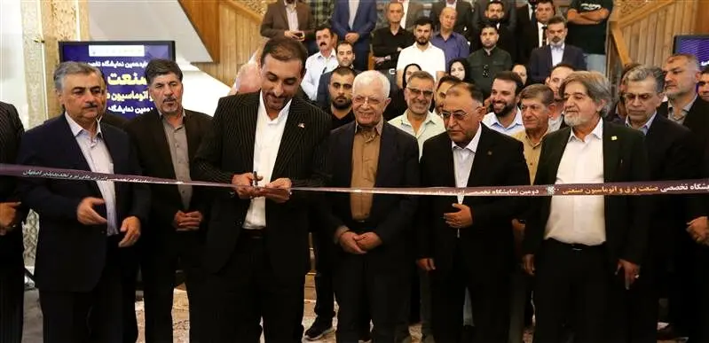 تحرک در تولید صنعت تجدیدپذیر کشور با نیروگاه خورشیدی ۶۰۰ مگاواتی فولاد مبارکه

