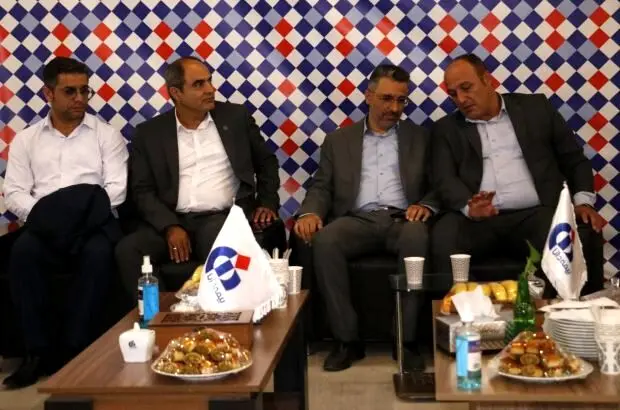 حضور و مشارکت فعالانه شعبه قزوین بیمه دانا در نمایشگاه صنعت مالی
