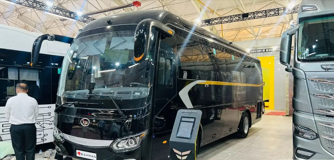 معرفی اتوبوس بین شهری گروه بهمن در نمایشگاه خودرو شیراز