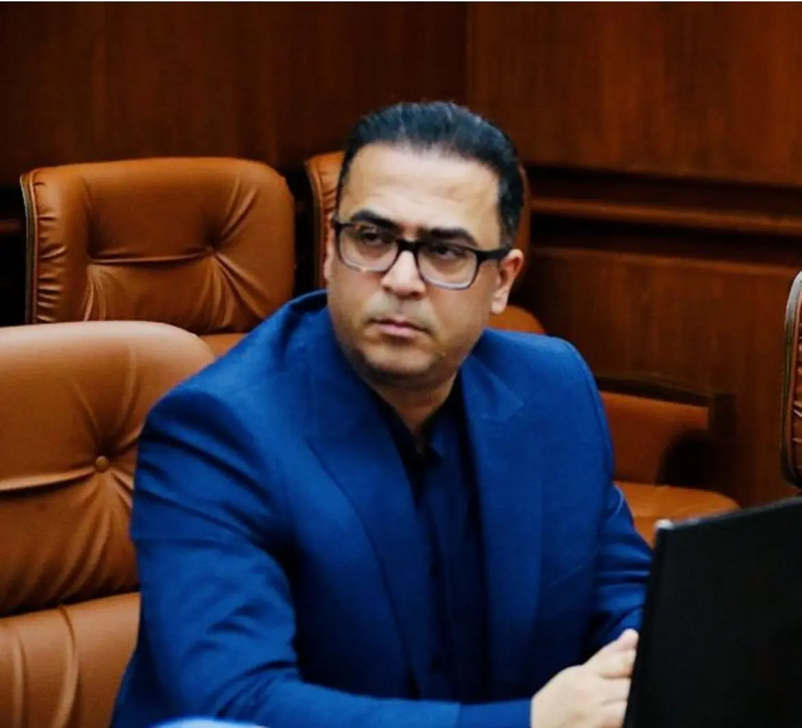 ضرورت عبور از سلطه رسانههای دستوری برای باز آفرینی اعتماد و واقعیت رسانه ای