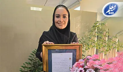 رئیس اداره بیمه‌های حادثه بیمه معلم، کارمند نمونه صنعت بیمه شد

