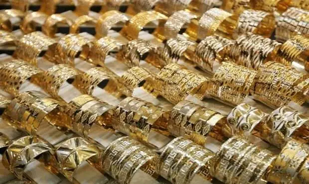 ممنوعیت فروش طلای دست دوم هنوز ابلاغ رسمی نشده | این قانون شامل طلافروش‌هاست نه مردم