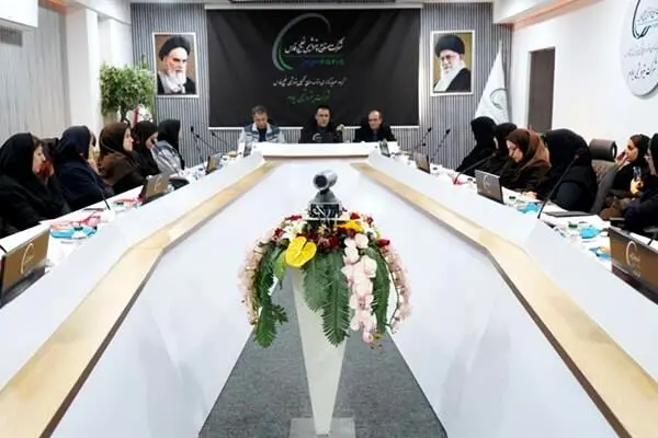 عملکرد بانوان در مسئولیت‌ها قابل تقدیر است
