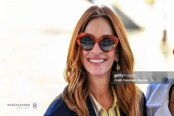 حضور «جولیا رابرتز» با برند «جواهری حسن‌زاده» در ونیز