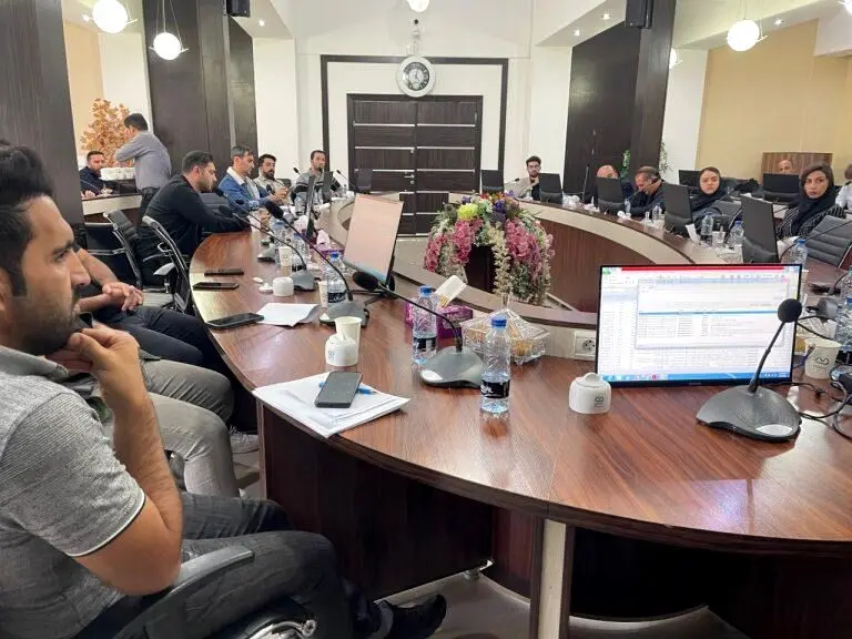 سمینار ترویجی آموزشی صفرتاصد فرآیند دانش بنیان در منطقه آزاد ماکو برگزار شد
