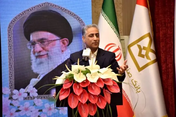 مدیرعامل بانک صنعت و معدن: این بانک تحقق شعار سال و سرمایه گذاری برای تولید را اولویت و مهمترین وظیفه خود می داند
