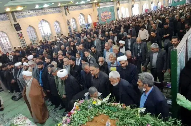 وداع باشکوه مردم سیرجان با شهید حسین علی‌بیگی
