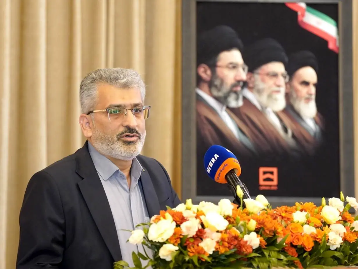 روابط عمومی و بازاریابی نقش تعیین کننده ای در تحقق اهداف بانک دارند
