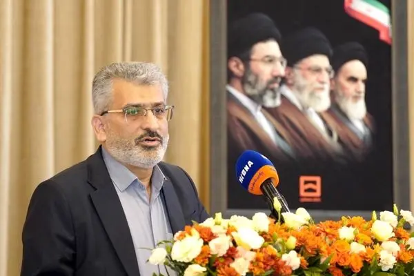 روابط عمومی و بازاریابی نقش تعیین کننده ای در تحقق اهداف بانک دارند
