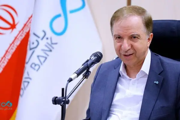 تأکید مدیرعامل بانک دی بر مشتری‌مداری و ارتقای دانش بانکی
