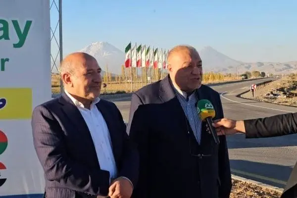 منطقه آزاد ماکو می‌تواند کانون تقاطع کریدورهای غرب به شرق و شمال به جنوب باشد
