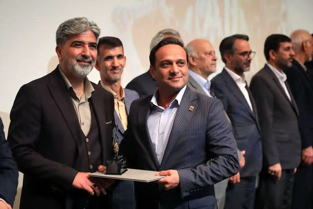 بومی سازی چسب جایگزین بنتونیت در فولاد خوزستان
