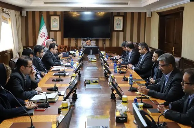 نشست مدیر عامل شرکت نفت سپاهان با مدیران شرکت

