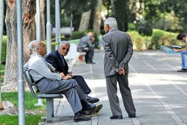 بیمه دی، چگونه تجربه درمانی بازنشستگان را تغییر می‌دهد؟