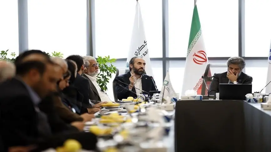 بررسی اهمیت، وضعیت و جایگاه تطبیق مقررات در شرکت ها و سازمان های غیربانکی
