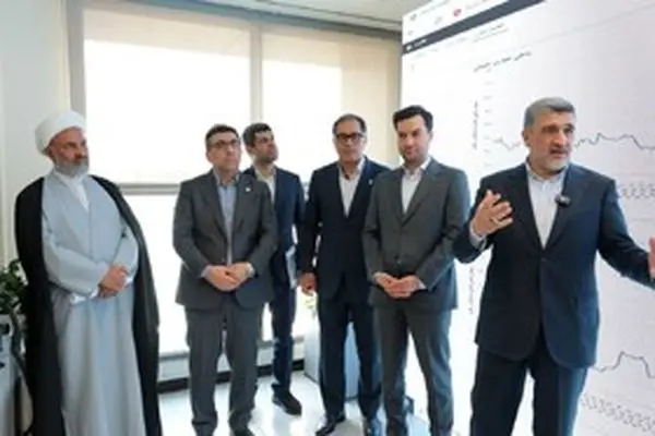 بازدید اعضای کمیسیون اصل ۹۰ مجلس از سامانه‌های نظارتی سازمان بورس
