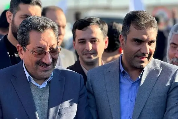 افتتاح دومین نیروگاه خورشیدی ۱۰ مگاواتی چادرملو
