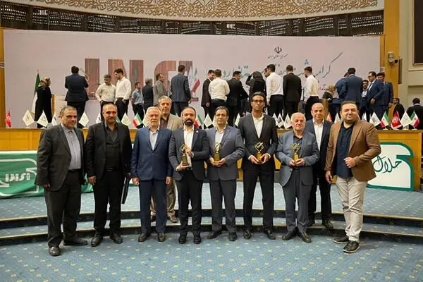 مجتمع تبریز نفت پاسارگاد به عنوان واحد تولیدی نمونه ملی انتخاب شد
