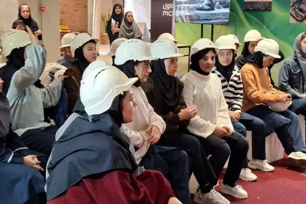 به بهانه برگزاری نمایشگاه در ساختمان بلدیه تهران/ سلام به آینده معدن و صنایع معدنی ایران
