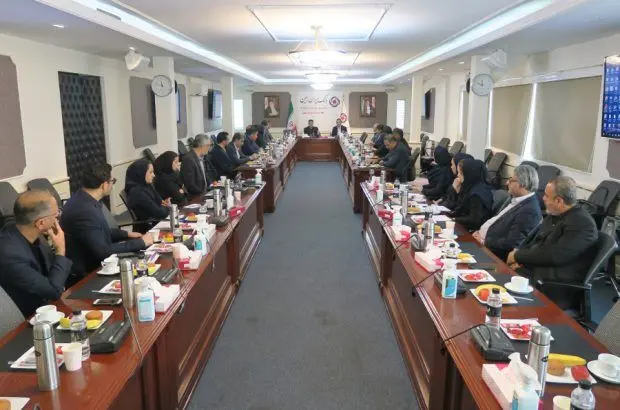 برگزاری جلسه ماهانه شعب شرق استان تهران بانک ایران زمین
