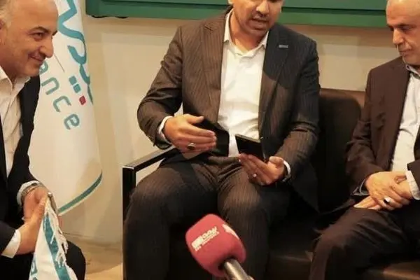 بازدید معاون رییس جمهور از غرفه بیمه دی/ اپلیکیشن «دی‌دار» برای عموم فراگیرتر شود
