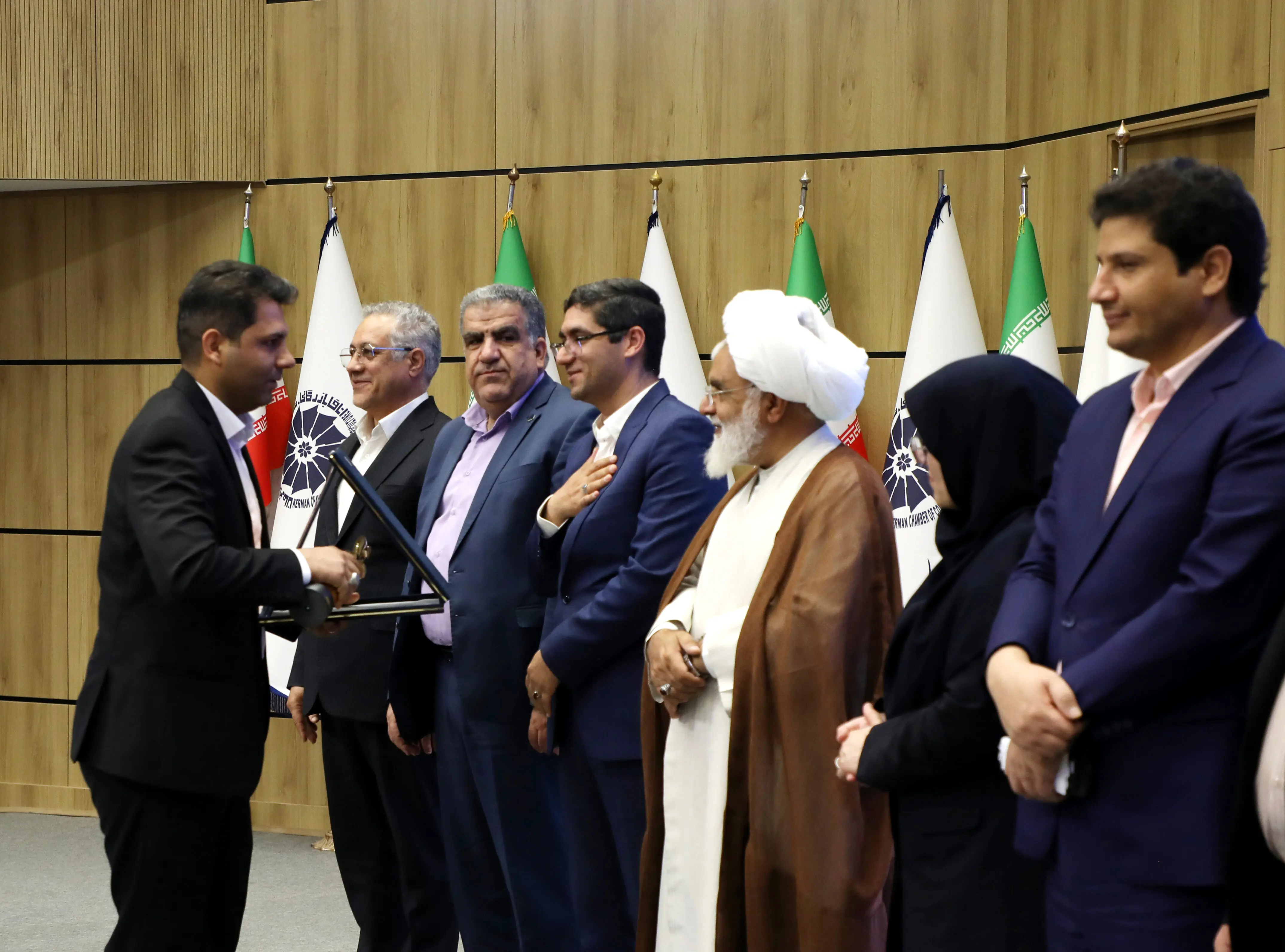 از شرکت فولاد سیرجان ایرانیان، صادرکننده برتر سال‌های ۱۴۰۱ و ۱۴۰۲ تجلیل بعمل آمد
