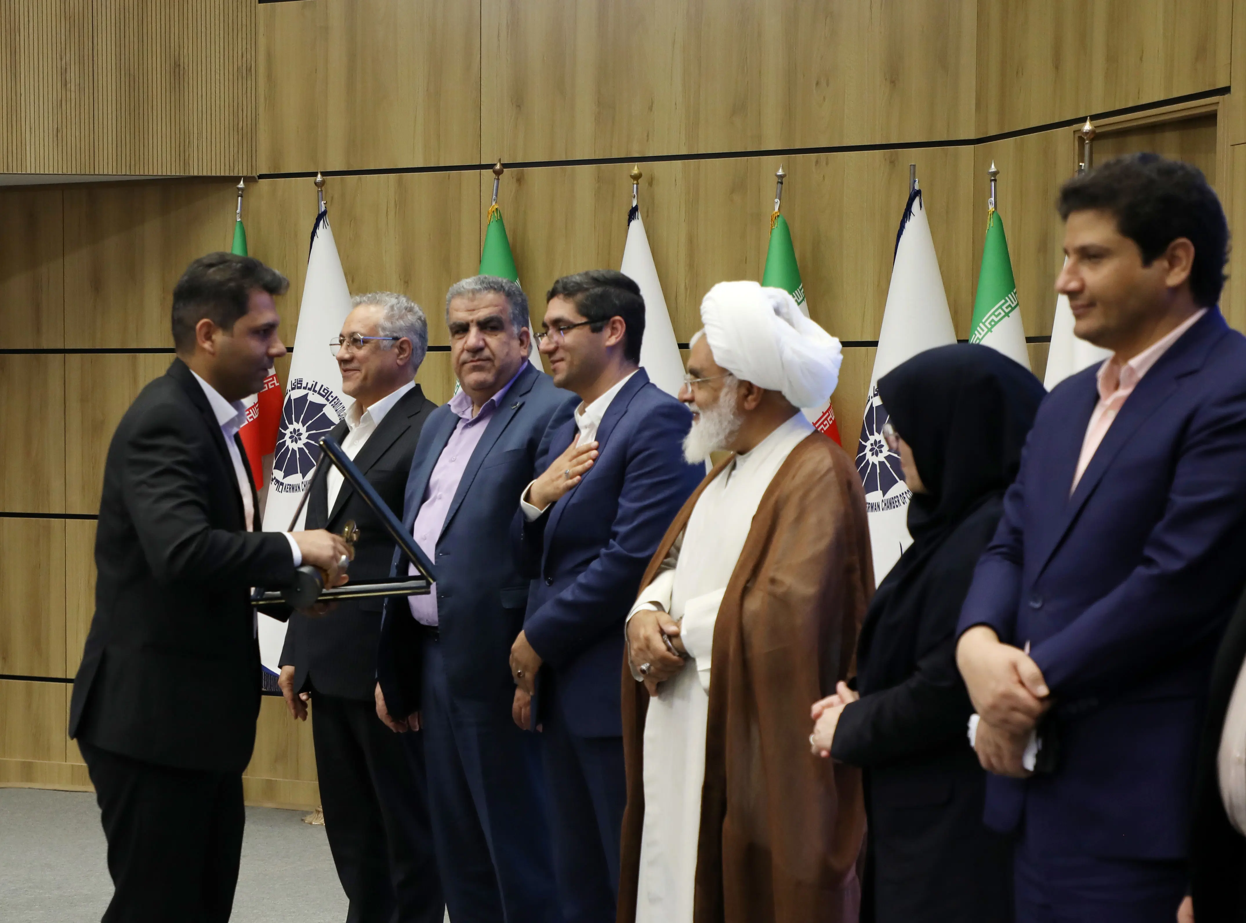 از شرکت فولاد سیرجان ایرانیان، صادرکننده برتر سال‌های ۱۴۰۱ و ۱۴۰۲ تجلیل بعمل آمد
