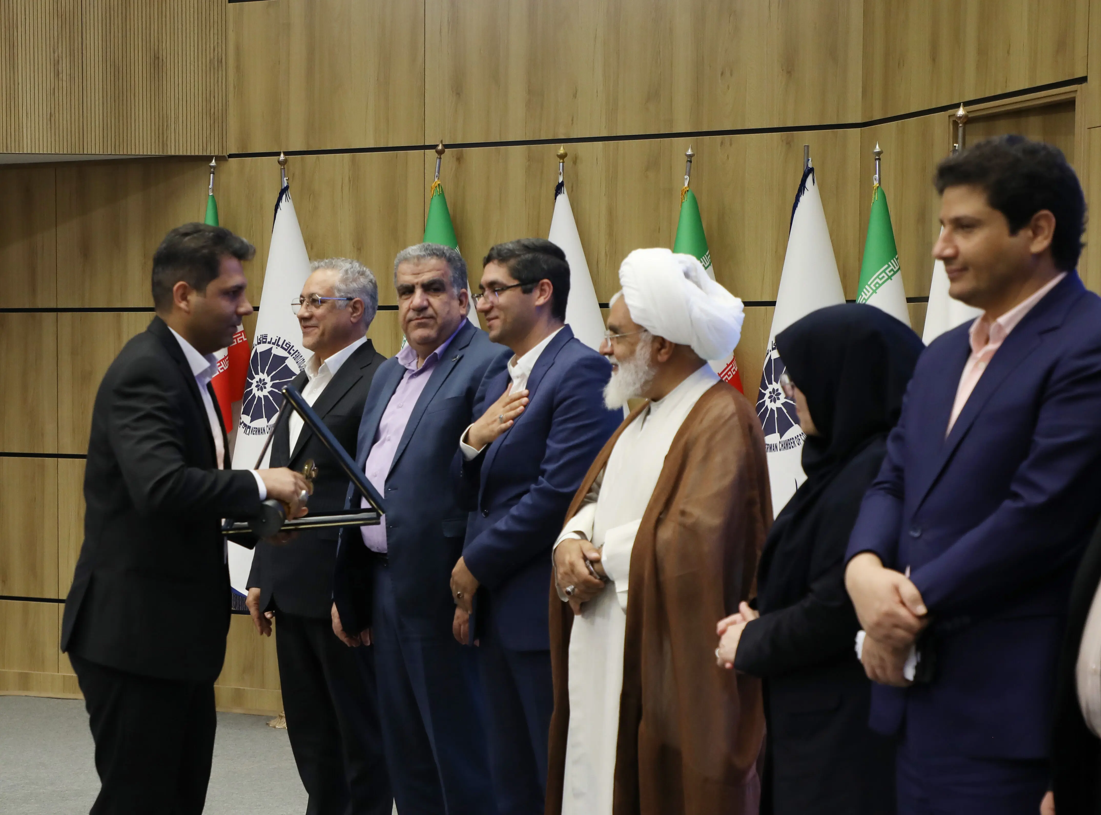 از شرکت فولاد سیرجان ایرانیان، صادرکننده برتر سال‌های ۱۴۰۱ و ۱۴۰۲ تجلیل بعمل آمد
