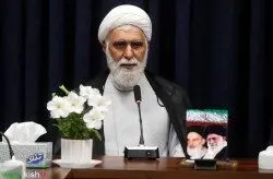 تقدیر امام جمعه کیش از تلاش ها و عملکرد سازمان منطقه آزاد کیش در سال 1402
