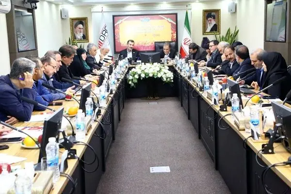 خلوصی: رشد ۱۳ درصدی بخش معدن؛ نیازمند ۳۰ میلیارد دلار سرمایه گذاری است/ تاکید بر برگشت وجوه حاصل از واگذاری سهام به ایمیدرو‌
