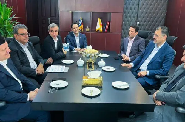 دیدار مدیرعامل بانک ملت با مدیرعامل شرکت پتروشیمی نوری
