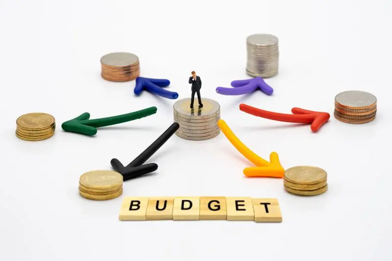 سه شرط خداحافظی بودجه با ناترازی/ کاهش هزینه‌ها اولویت بودجه ۱۴۰۵