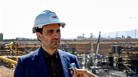 آنچه که در بازدید از فولاد مبارکه مشاهده کردم همگی در راستای فرمایشات مقام معظم رهبری است
