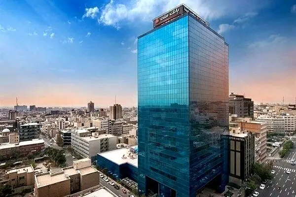 رشد ۶۳ درصدی مانده تسهیلات اعطایی در ۹ ماهه نخست سال؛ تأمین مالی بخش های مختلف اقتصادی اولویت ویژه بانک ملت
