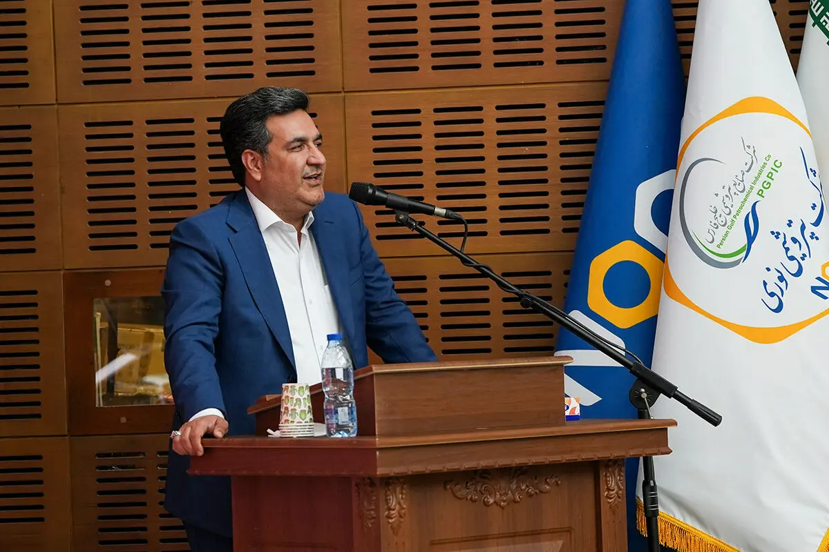 آیین تجلیل از تلاشگران نمونه شرکت پتروشیمی نوری برگزار شد
