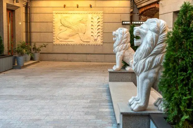 دیپلماسی اقتصادی دولت؛ صدور مجوز افتتاح اولین شعبه بانک روسی در ایران