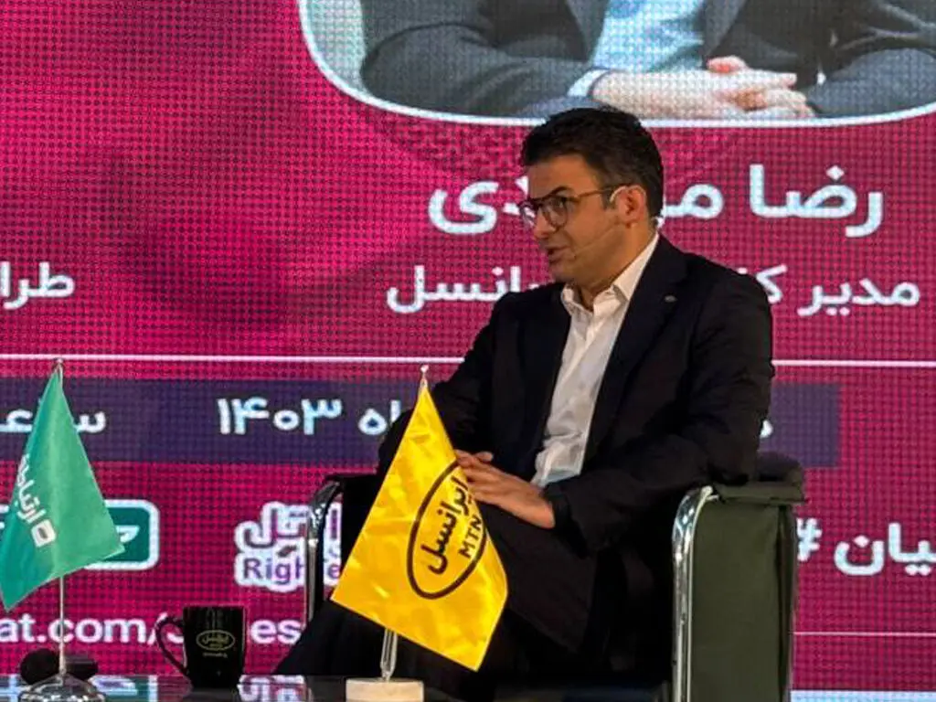 بررسی چالش‌های اپراتوری در پنل تخصصی نمایشگاه الکامپ با حضور ایرانسل
