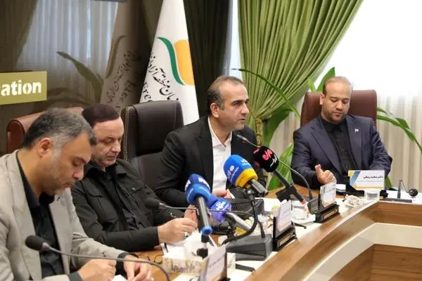 سرمایه گذاری داخلی و خارجی جذب شده طی ۱۱ ماهه ۱۴۰۴، برابر با ۵۶ همت و ۴۰ میلیون یورو می باشد
