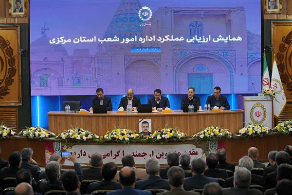 انضباط مالی و تحول ساختاری، اولویت بانک ملی است / شایسته‌سالاری و انسجام مدیریتی مبنای راهبردهای جدید
