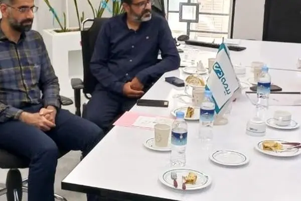 بازدید مدیرعامل بیمه دی از شعبه کاشان؛ تمرکز بر ارتقای عملکرد و تقویت تعاملات اجتماعی
